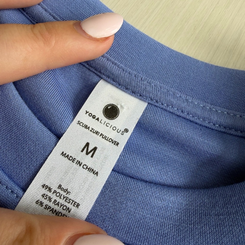 Yogalicious Women's Crewneck Sweatshirt in Periwinkle - Picture 4 of 4
